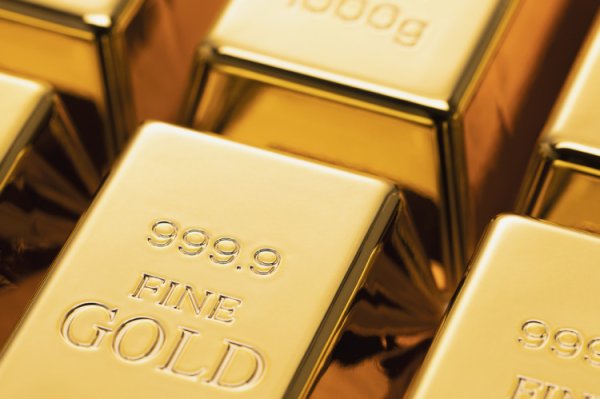 领航优配 黄金价格飙升至历史新高，基金经理是如何建议？