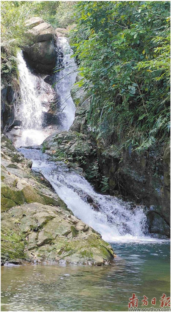 泸深A融通 影视取景地 避暑清凉村